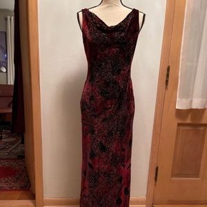 Carmen Marc Valvo burgundy dress size 4